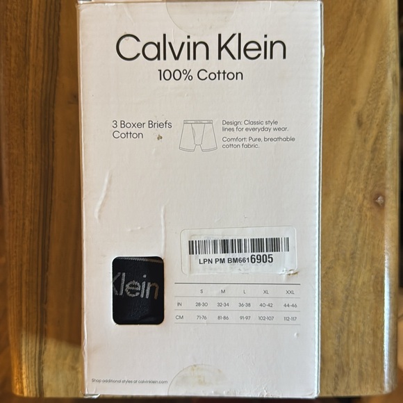 NIB MENS CALVIN KLEIN BRIEFS - Picture 2 of 3
